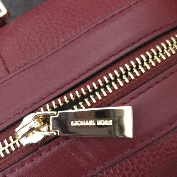 Michael Kors Bedford Tote/ Brandy NWT - Picture 8 of 17